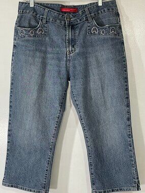 Cosmo Jeanswear Women’s Jean Capri Size 14 Embroidered Beaded Pockets Good